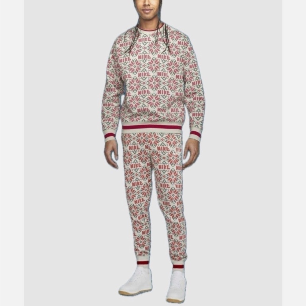 Nike Red, Green & White Holiday Patterned Sweatshirt and Jogger Set- Size Medium